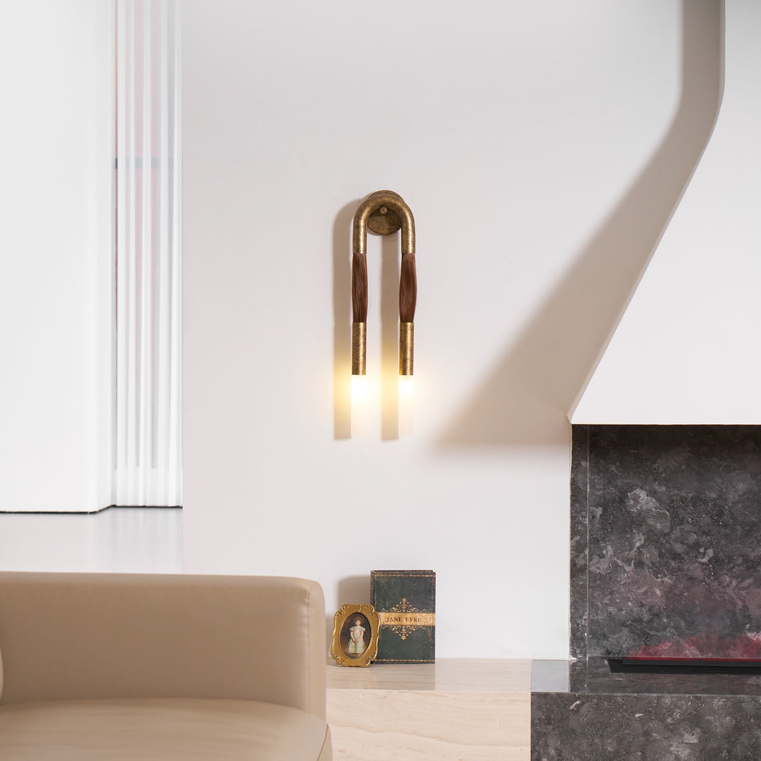 Comtesse Fringed Acrylic Sconce