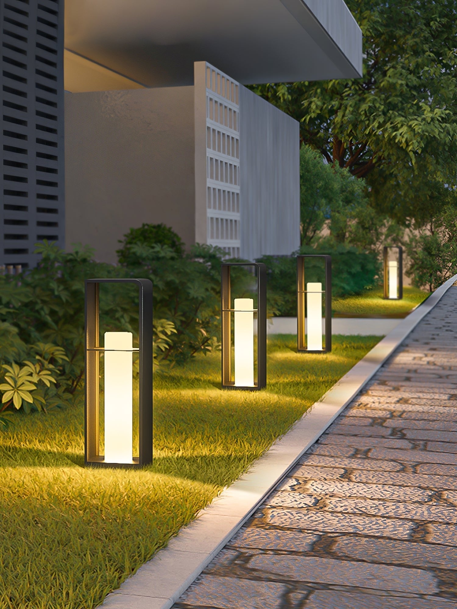 Solar Stem Path Lantern