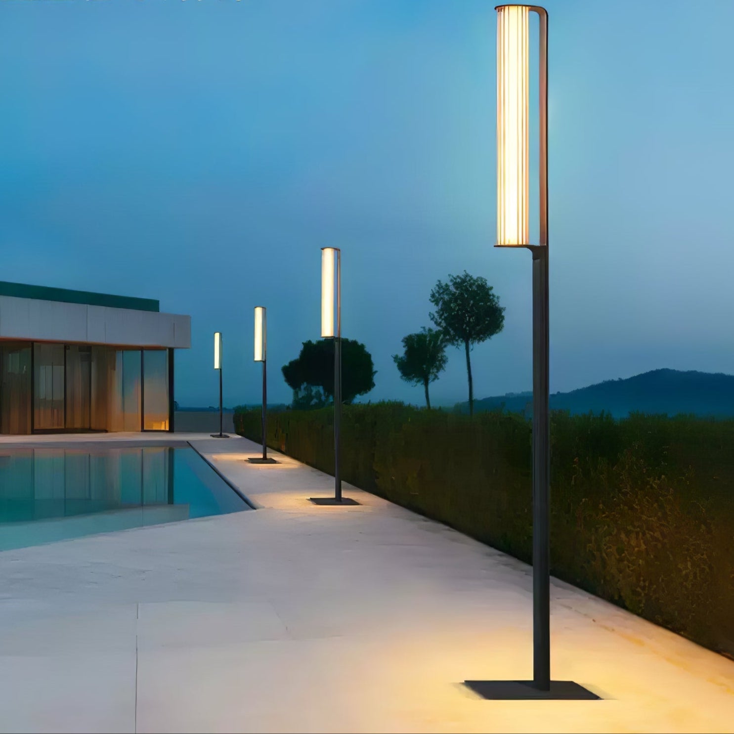 Lumina Post Lamp
