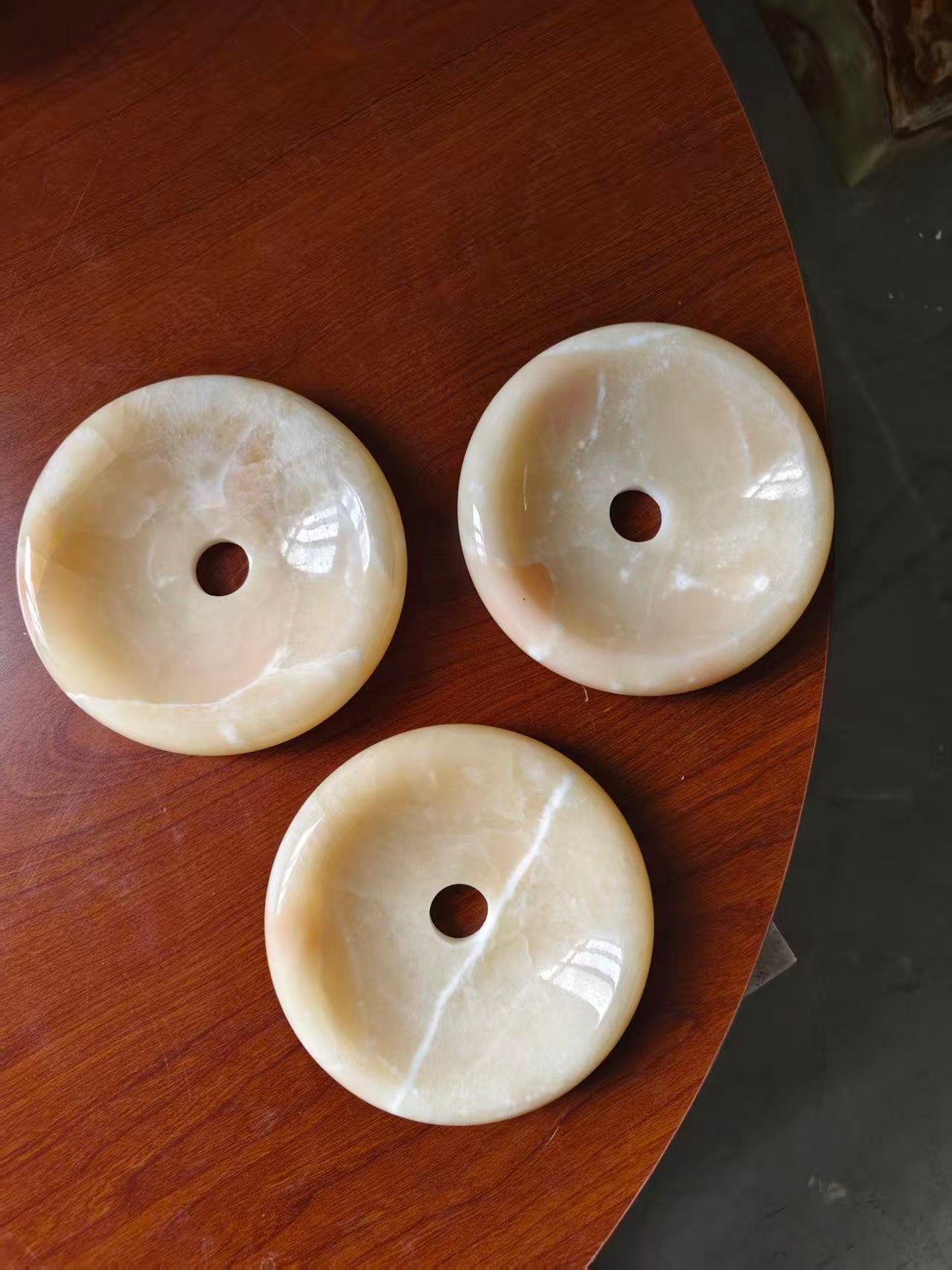Onyx Vein Wall Sconce