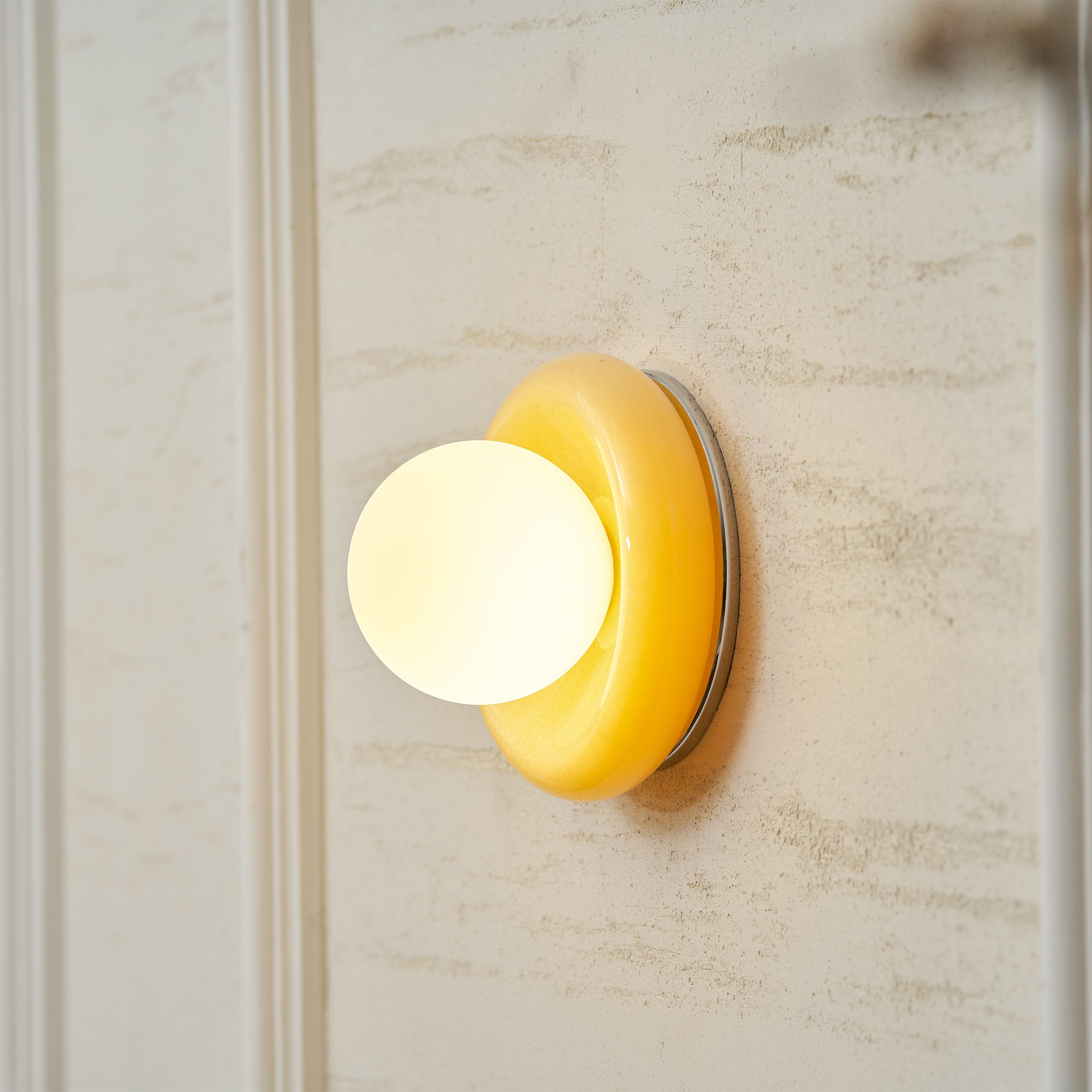 Onyx Vein Wall Sconce