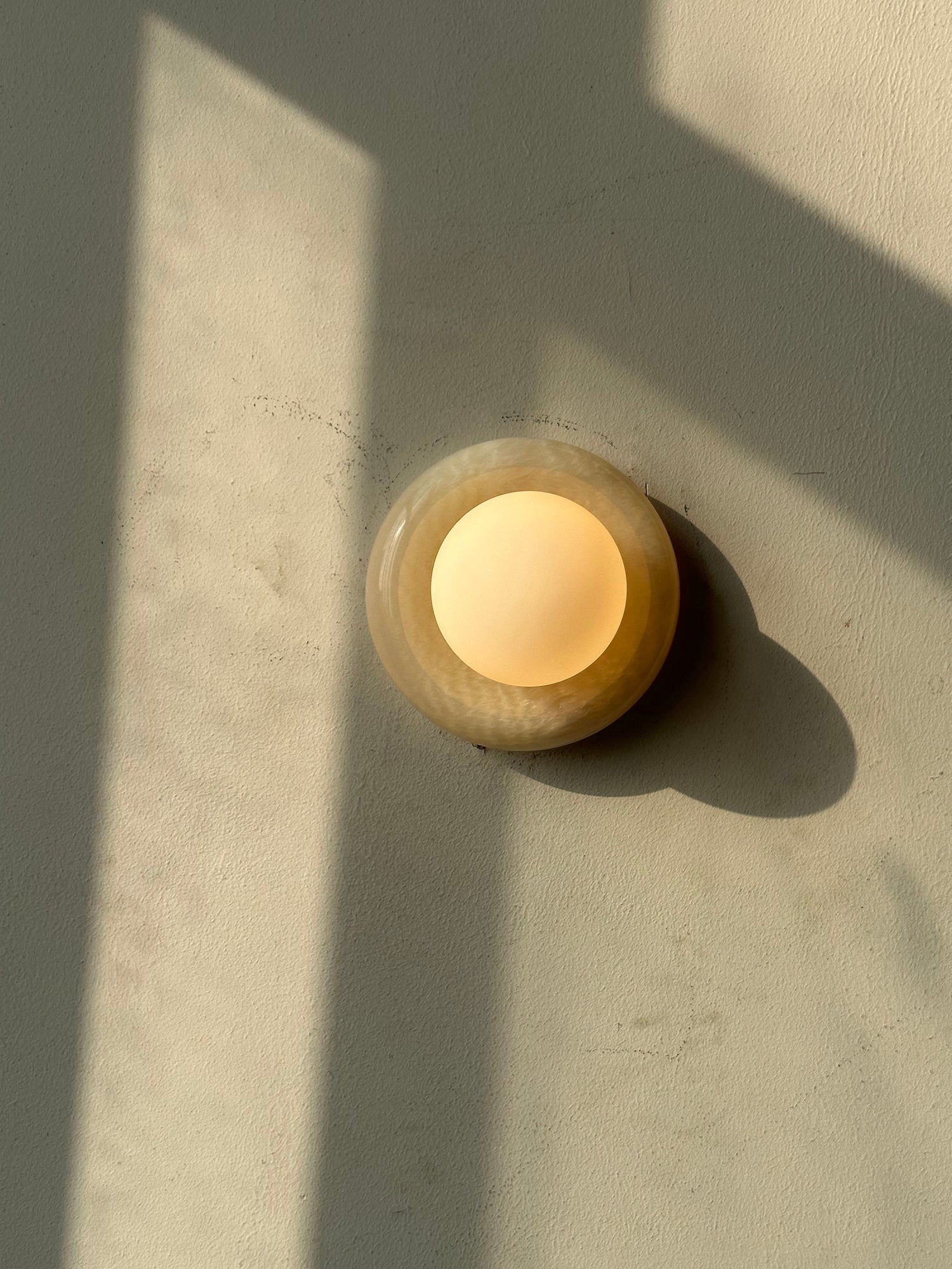 Onyx Vein Wall Sconce