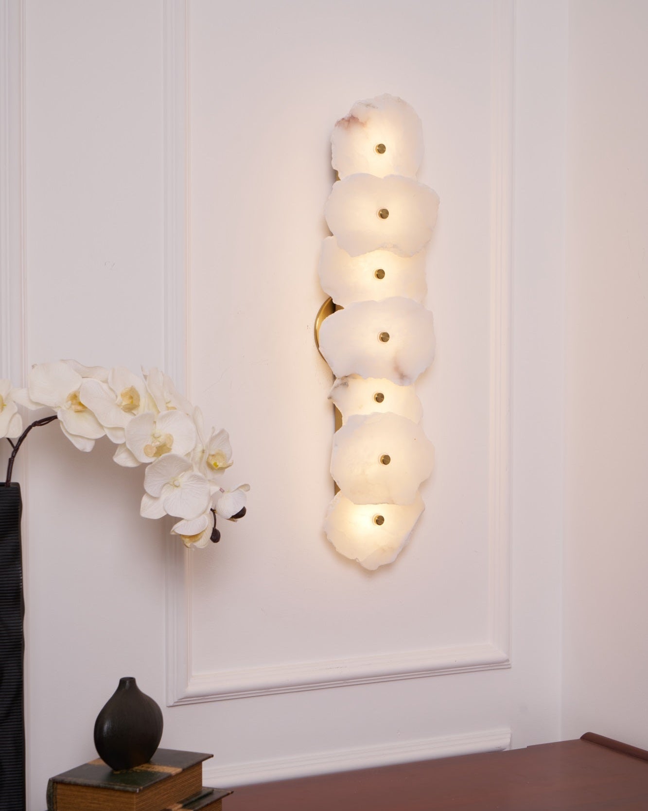 Rivo Alabaster Linear Sconce