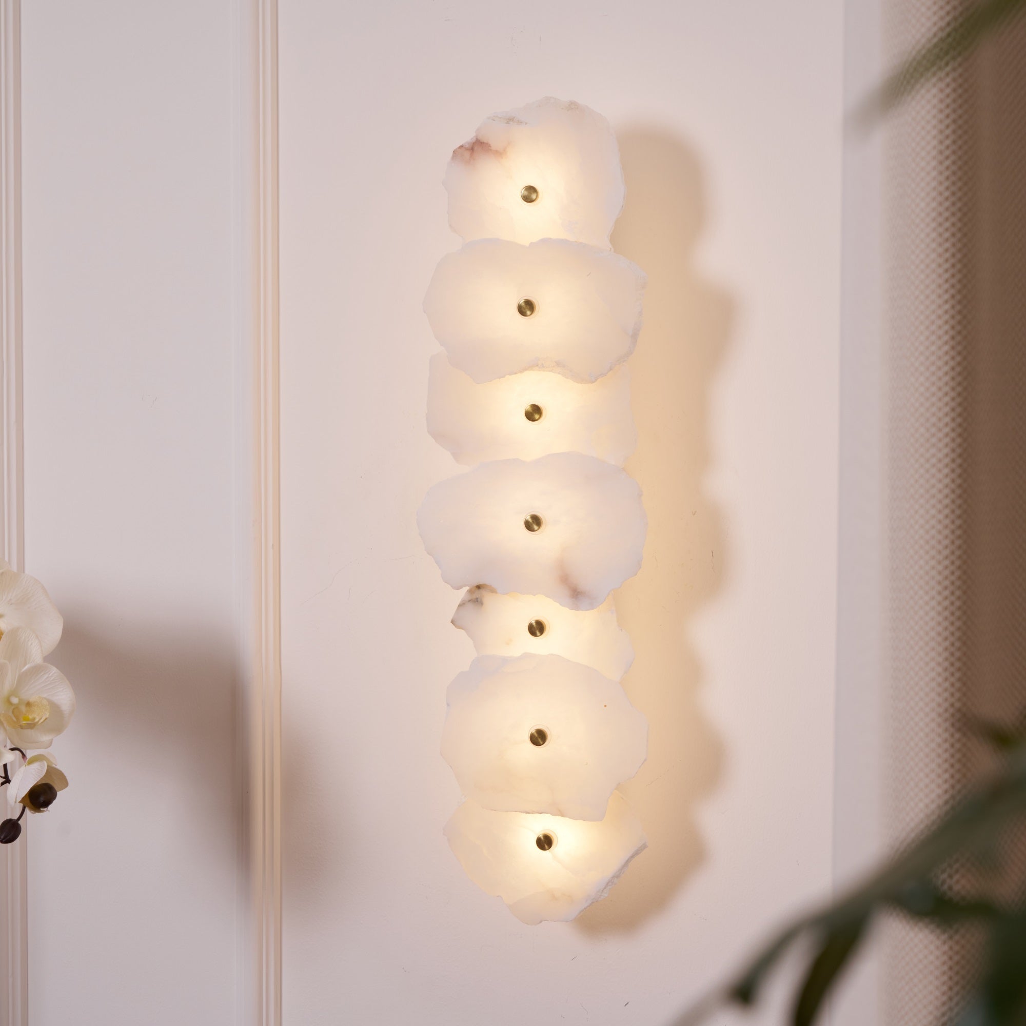 Rivo Alabaster Linear Sconce