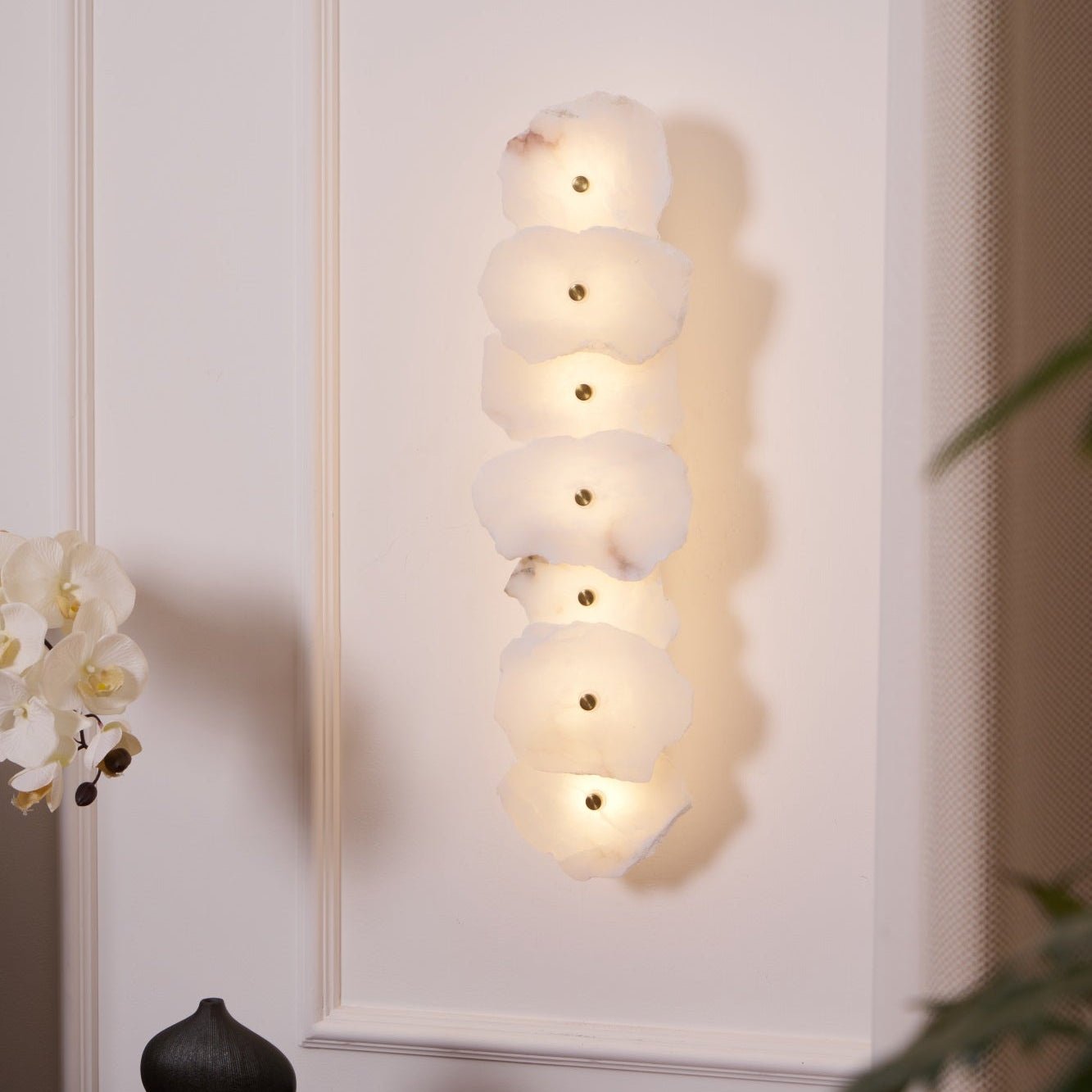 Rivo Alabaster Linear Sconce