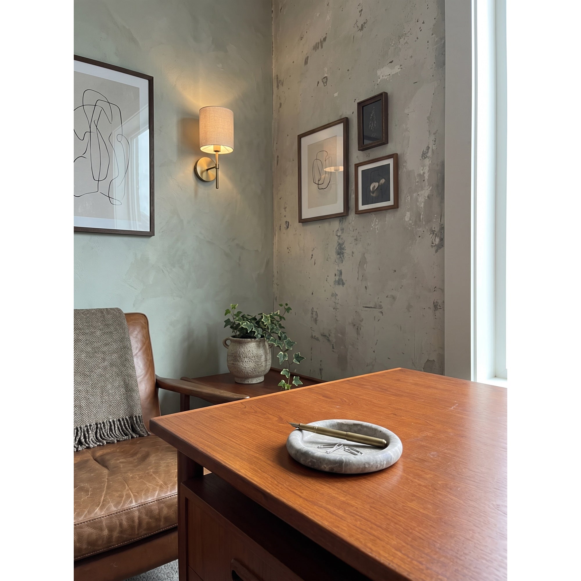 Round Stone Catchall Tray