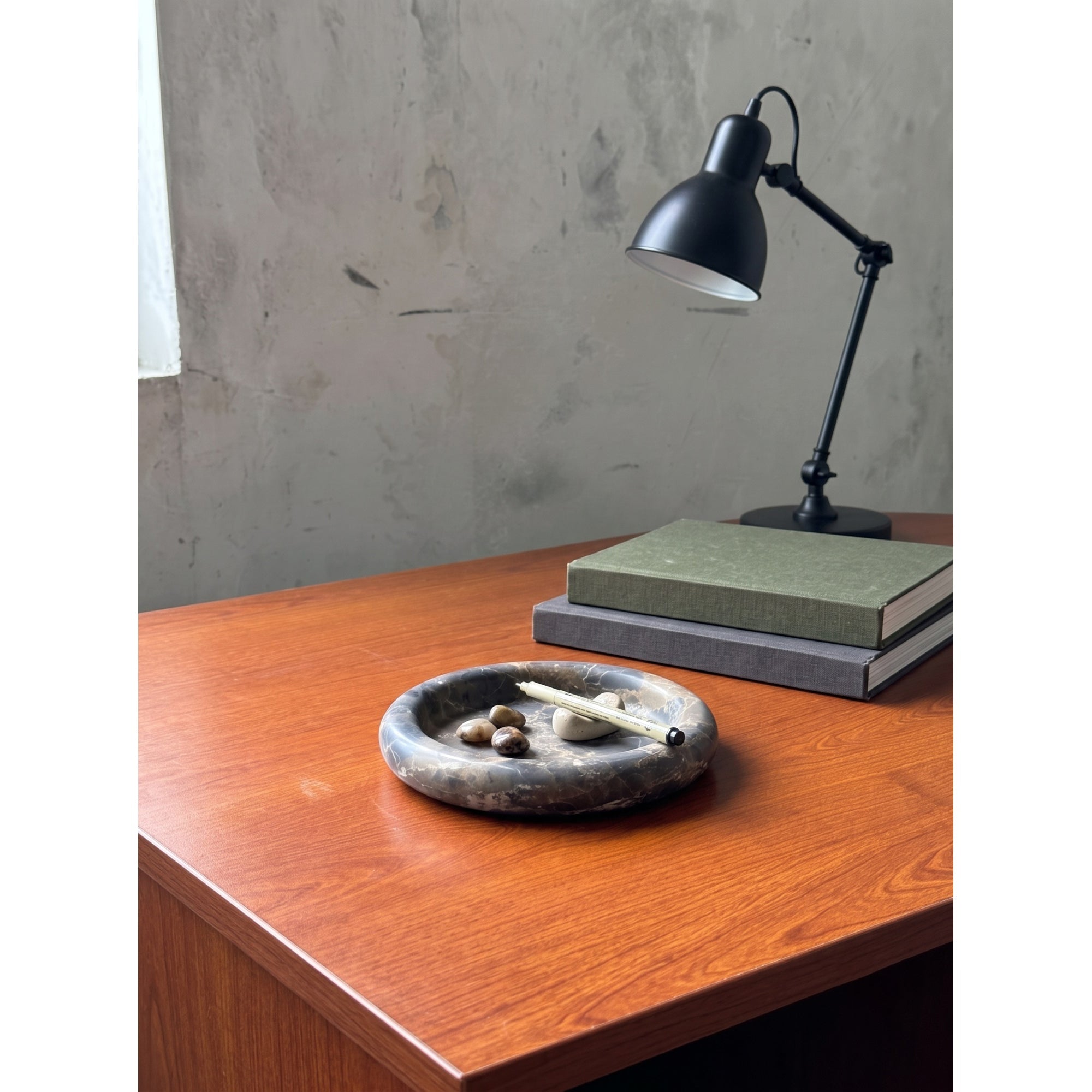 Round Stone Catchall Tray
