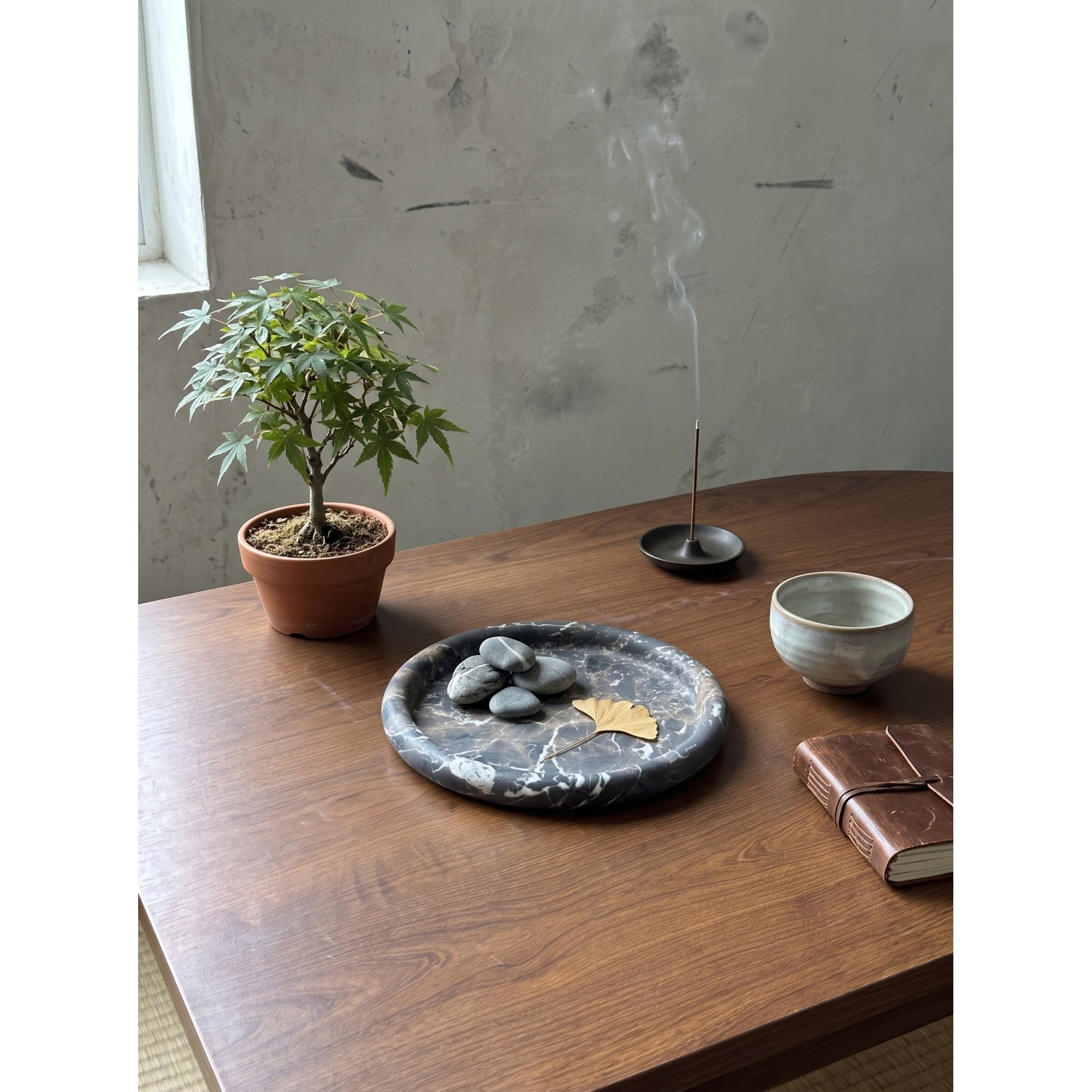 Round Stone Catchall Tray