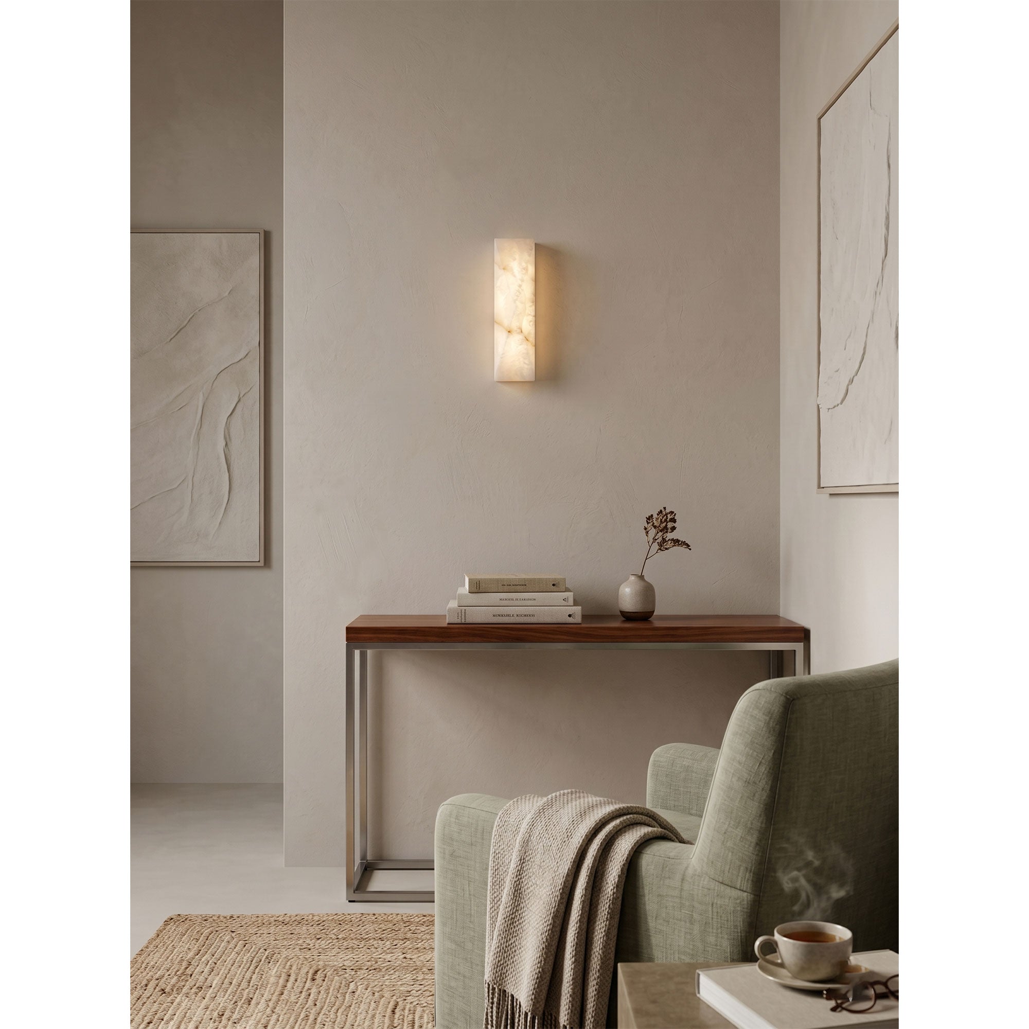 Slim Alabaster Bar Wall Sconce in Gold