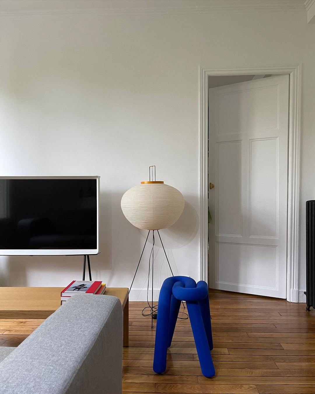 Nagare Mulberry Paper Floor Lamp