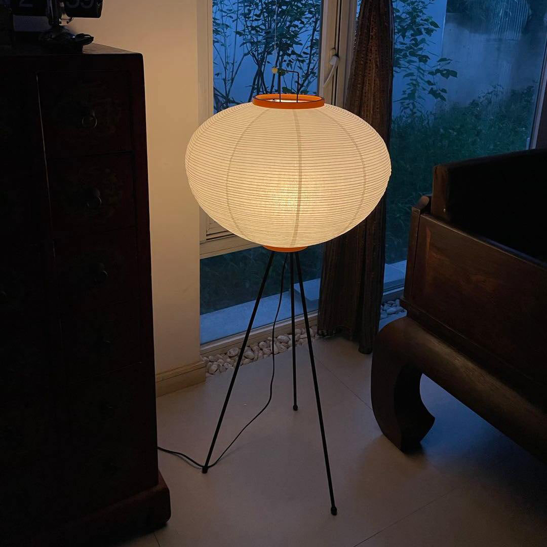 Nagare Mulberry Paper Floor Lamp