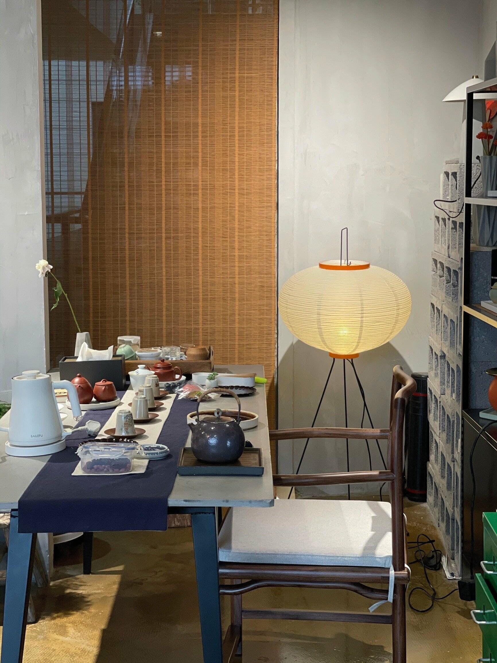Nagare Mulberry Paper Floor Lamp