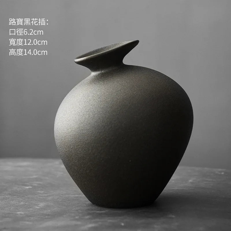 Basalt Coarse Terracotta Vase