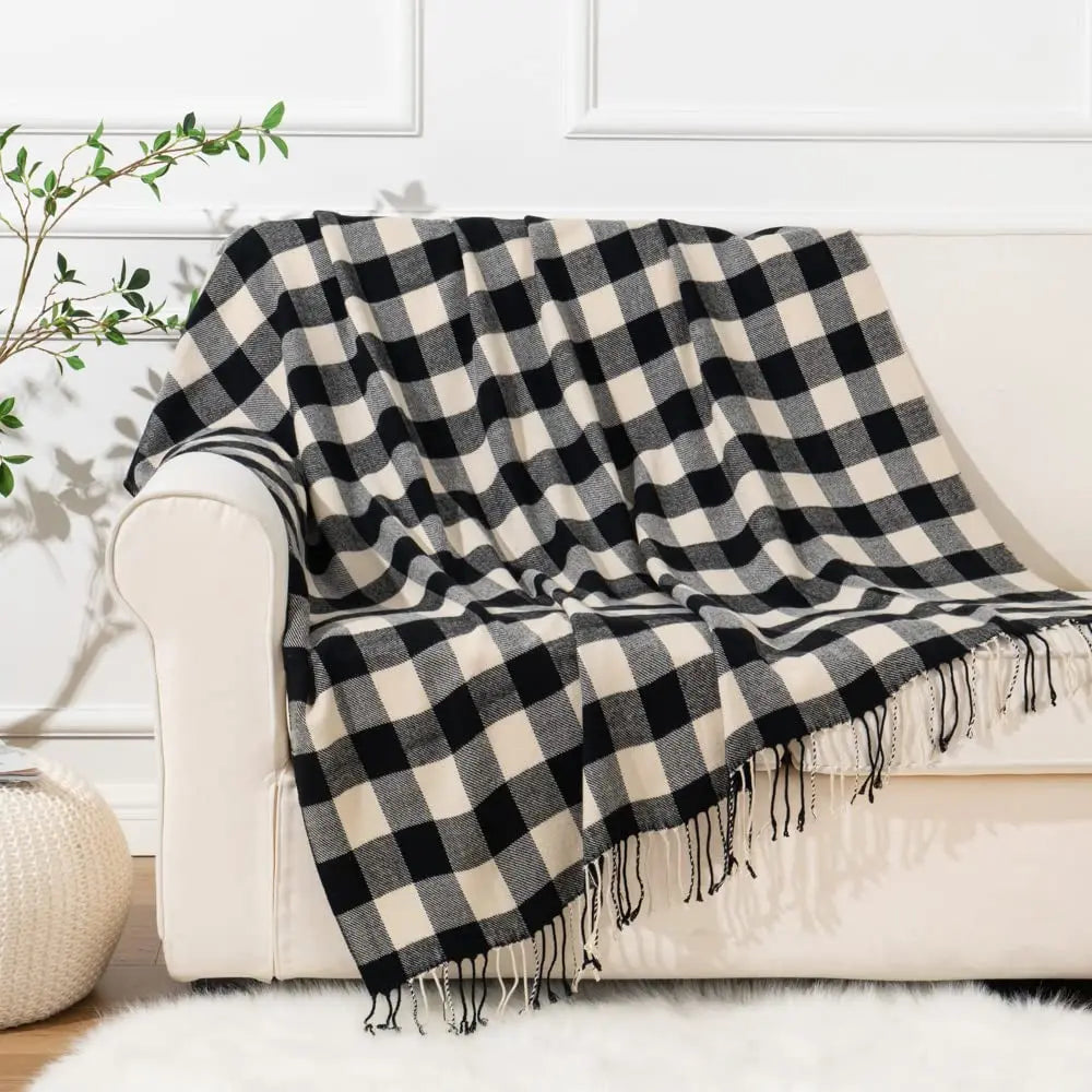 Elden Plaid Tasselled Throw