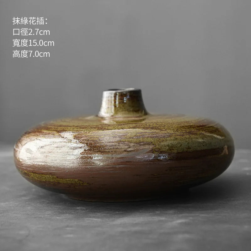 Basalt Coarse Terracotta Vase