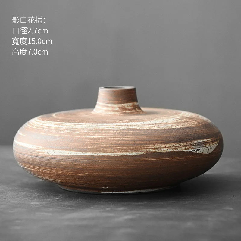 Basalt Coarse Terracotta Vase