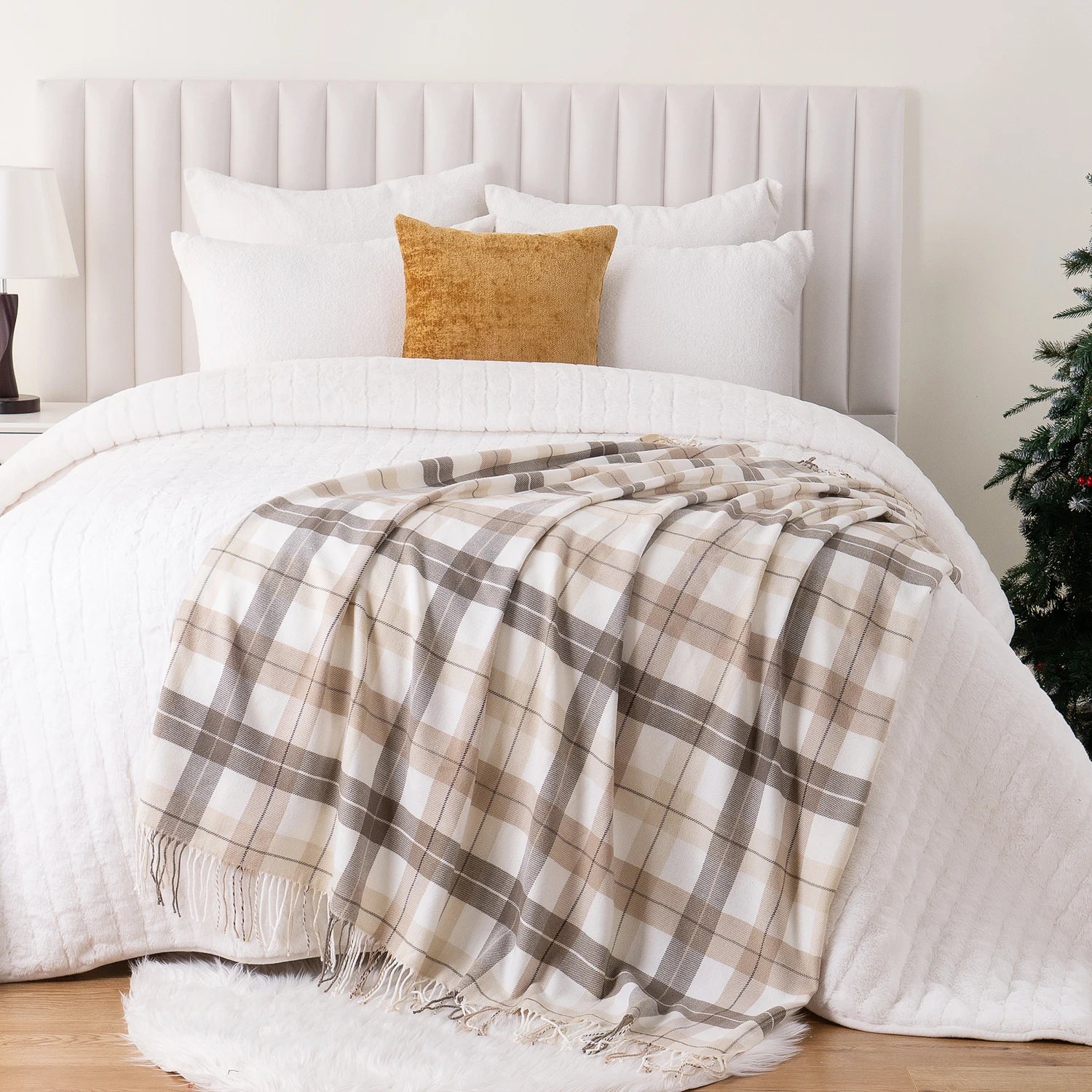 Elden Plaid Tasselled Throw
