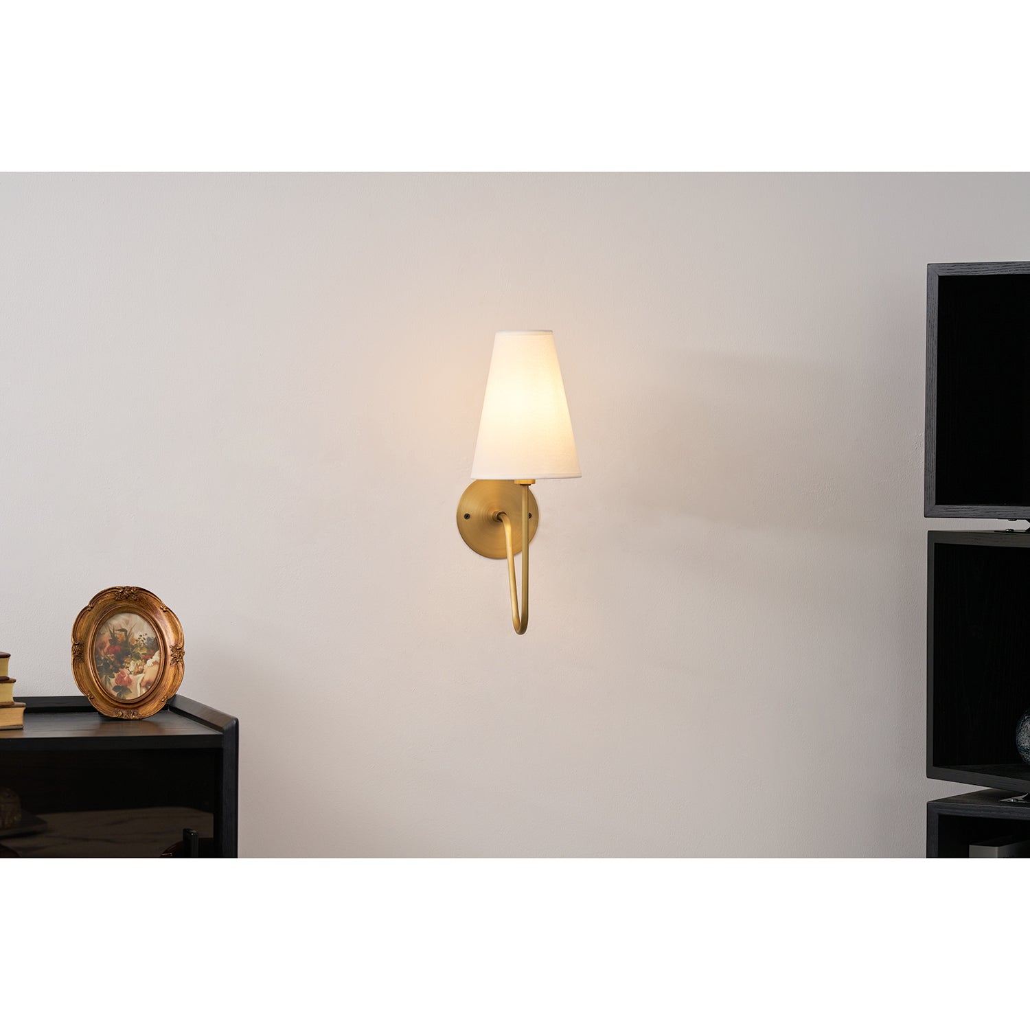 Cove Antiqued Brass Curved Sconce