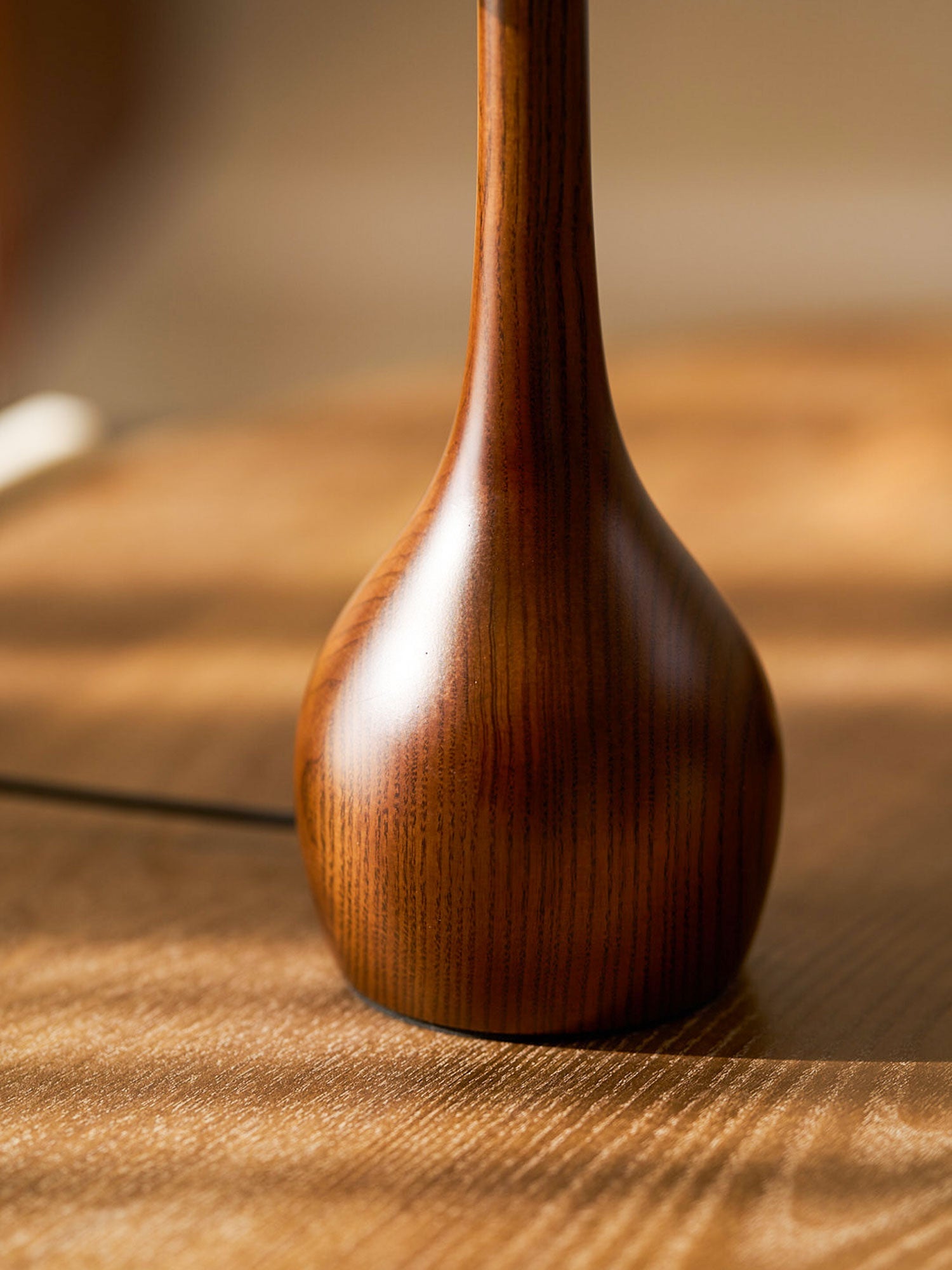Amberwood Curve Table Lamp