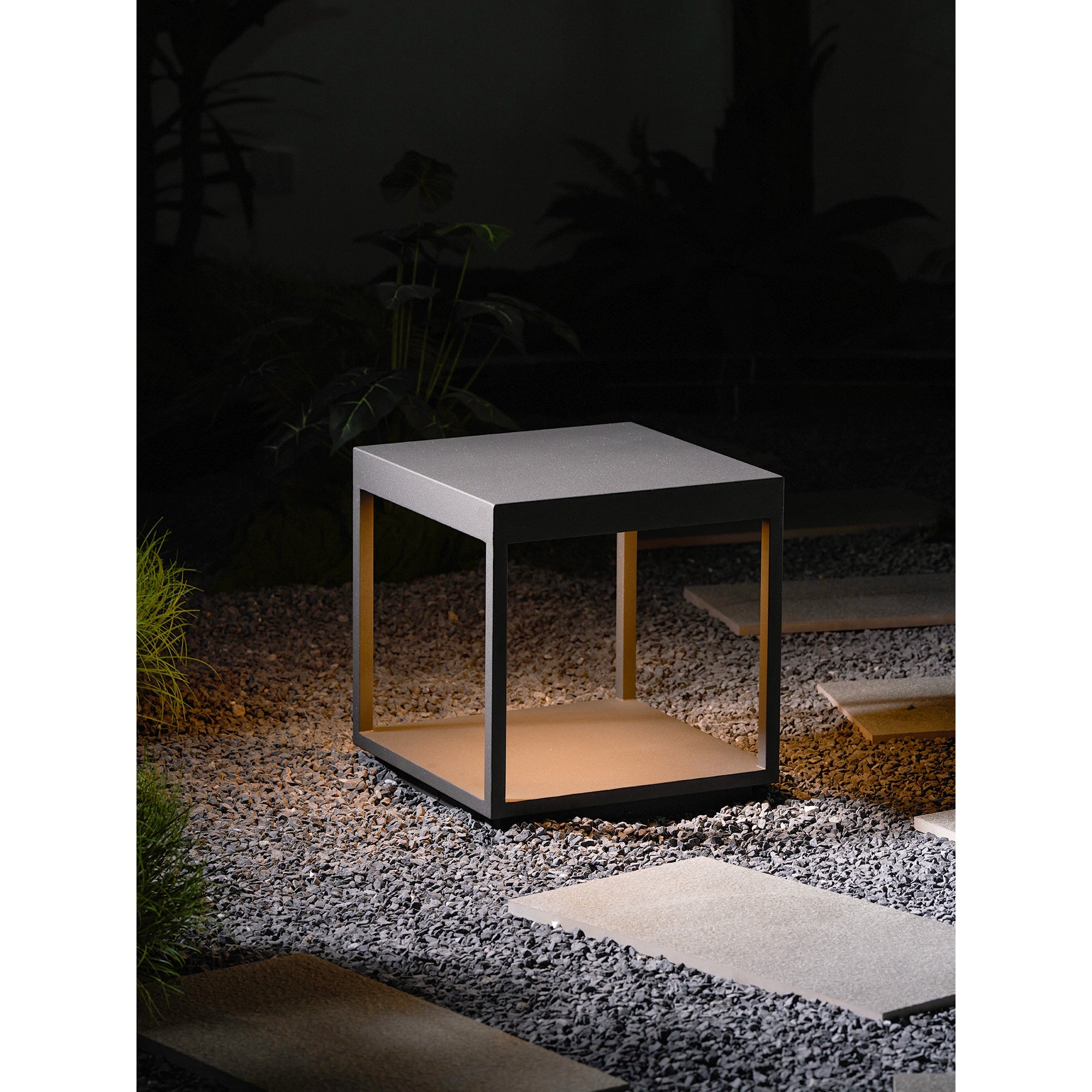 Four Sided Pillar Post Lantern