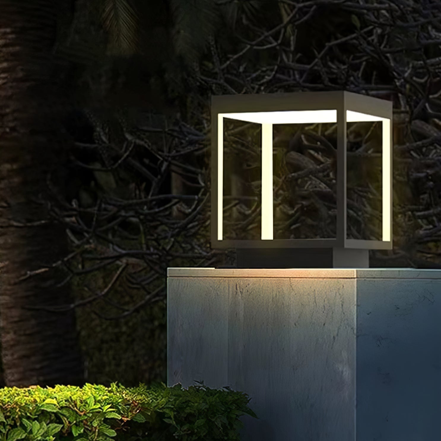 Four Sided Pillar Post Lantern