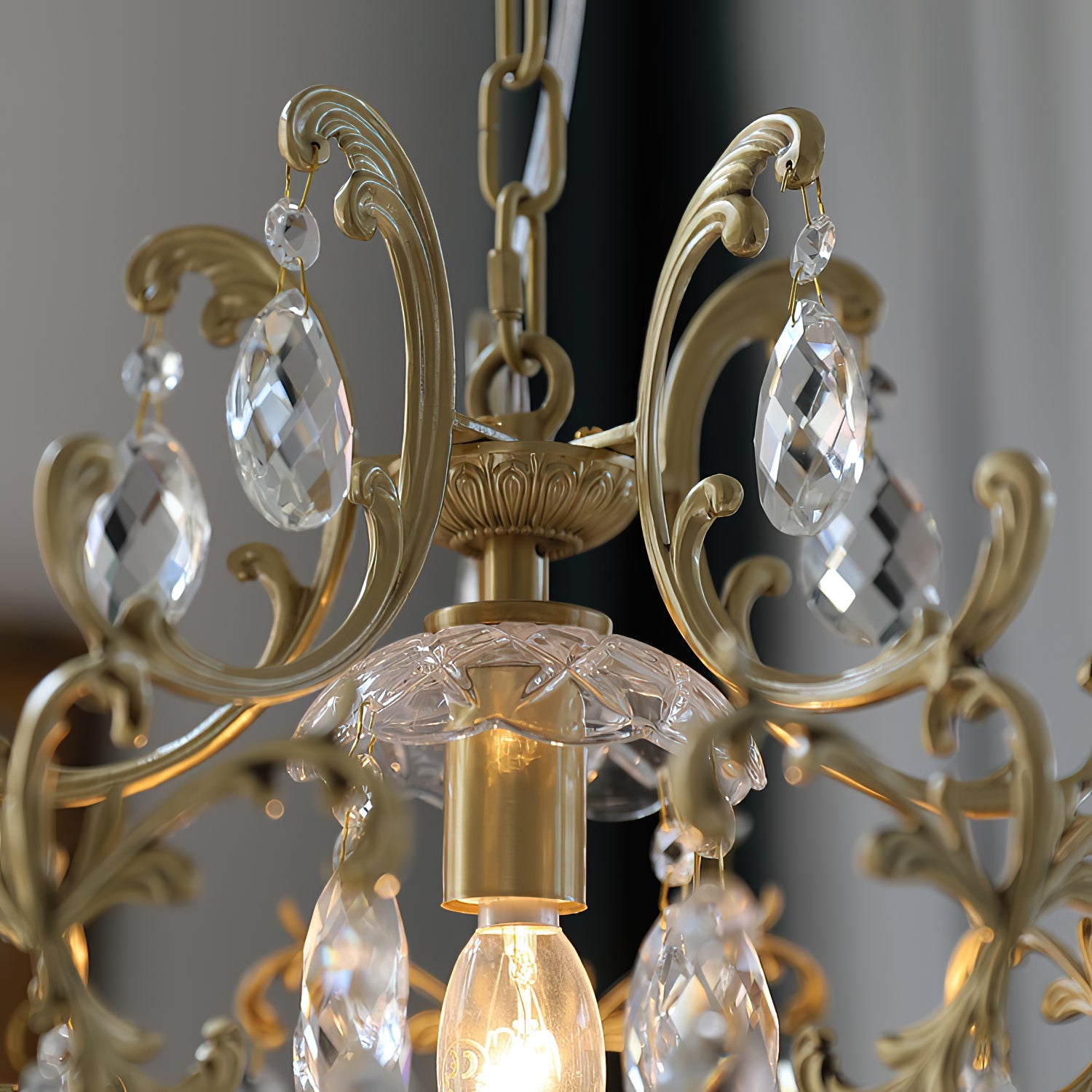 Stellara Crystal Teardrop Chandelier