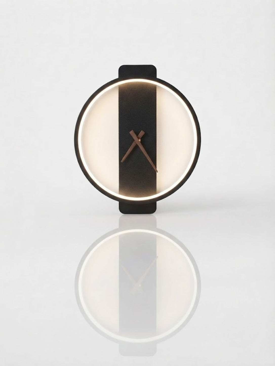 Compact Clock Wall Light