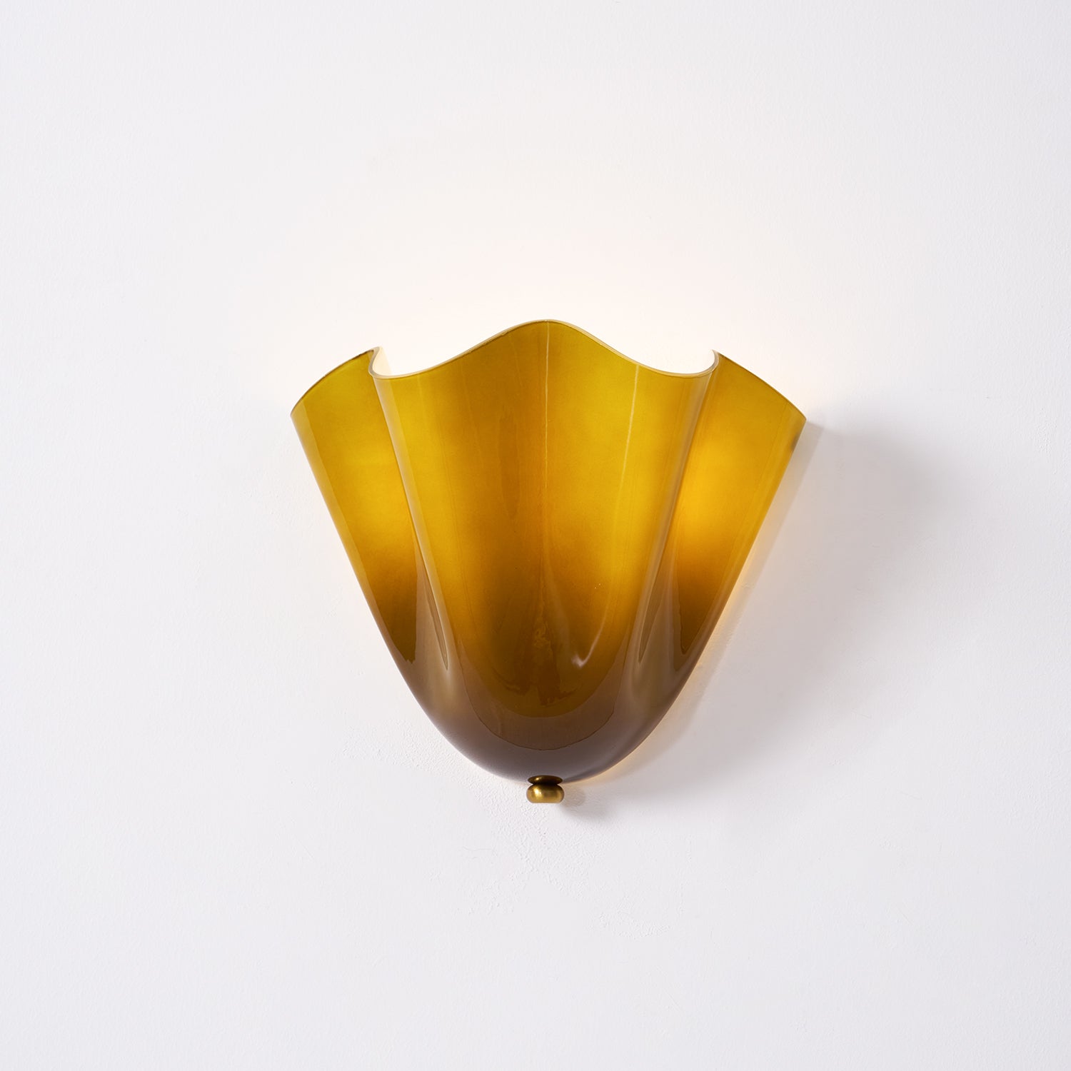 Petal Shell Wall Light