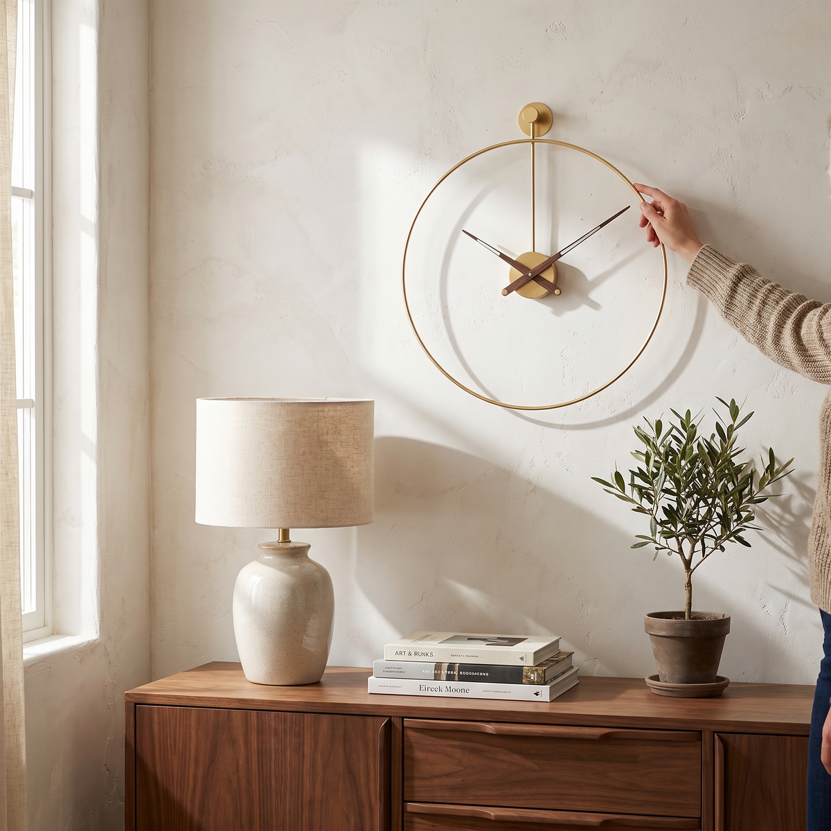 Elara Modern Wall Clock | 16-Inch Minimalist Design, Elegant Home Decor